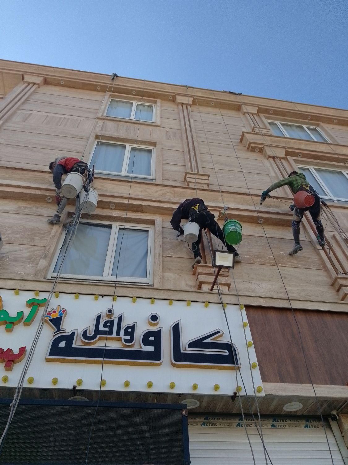 پیچ ورولپلاک رول پلاک کردن سنگ نما باطناب راپل کار|خدمات پیشه و مهارت|اندیشه, اندیشه فاز ۱|دیوار