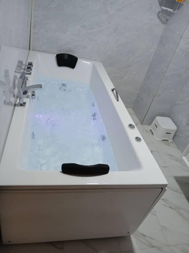 وان و جکوزی اکونومی|لوازم حمام|تبریز, |دیوار