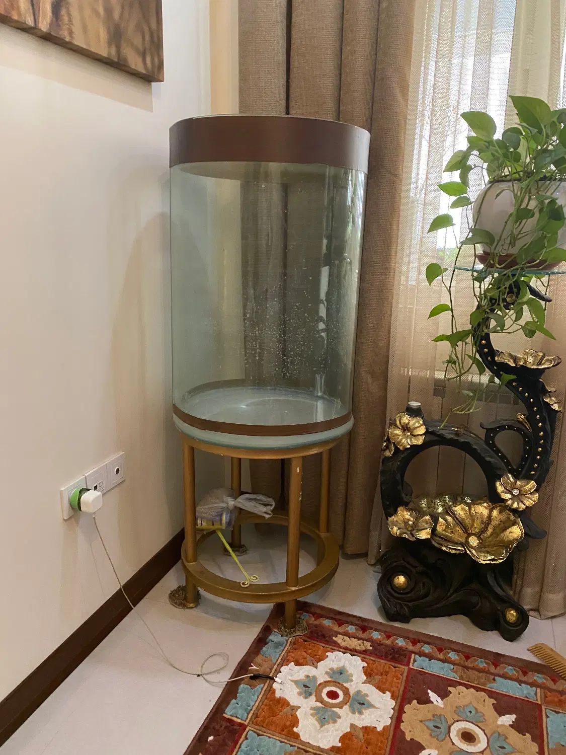 اکواریوم استوانه ، استوانه ای ، گرد|ماهی|تهران, مینای جنوبی|دیوار