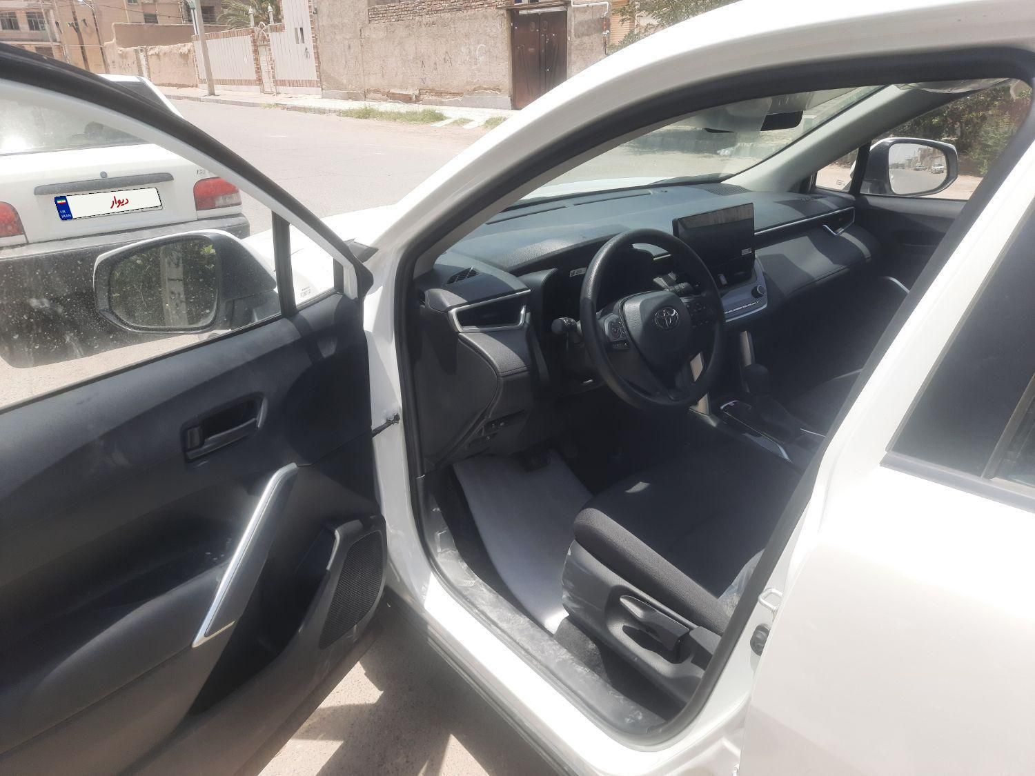 کرولا کراس هیبرید پلاک ملی ۲۰۲۴|خودرو سواری و وانت|زاهدان, |دیوار