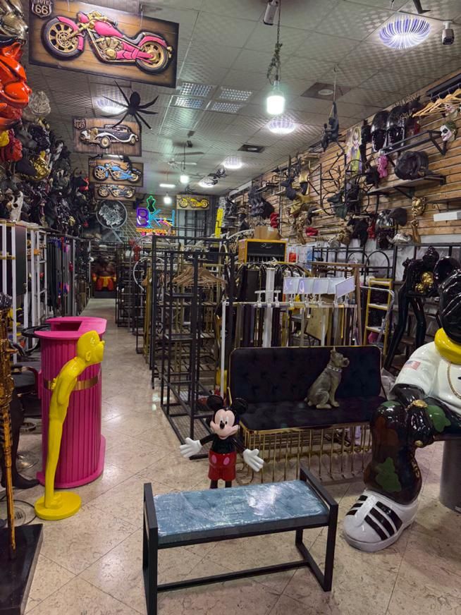 به کارگر ساده و فروشنده نیازمندیم|استخدام خدمات فروشگاه و رستوران|تهران, نعمتآباد|دیوار