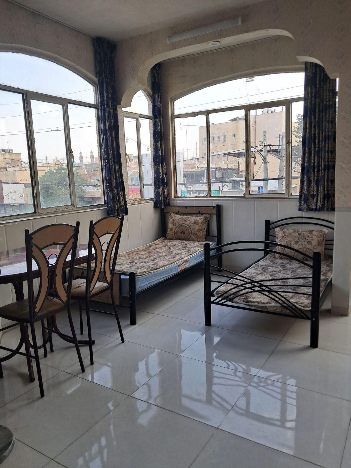 سوئیت تک واحدمبله. راه کاملا جدا و مستقل|اجارهٔ کوتاه‌مدت آپارتمان و سوئیت|قم, چهار مردان|دیوار