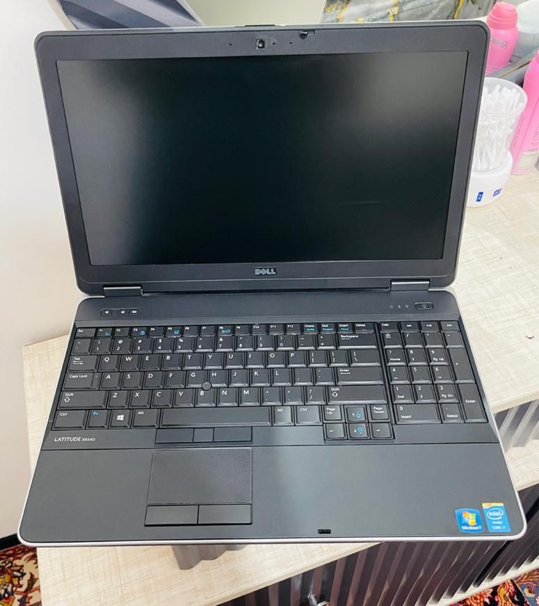 دل i7 QM / رم۸ / هارد 256 Ssd / گرافیک مجزا ۲/سالم|رایانه همراه|تهران, سجاد|دیوار