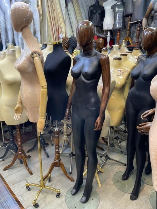 مانکن فروشی رگال آینه چوب کار|فروشگاه و مغازه|تبریز, |دیوار