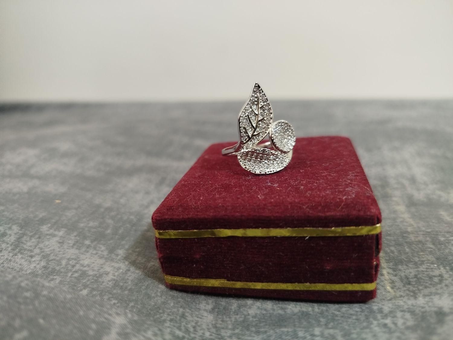 انگشتر و دستبند چرم|بدلیجات|تهران, حکیمیه|دیوار