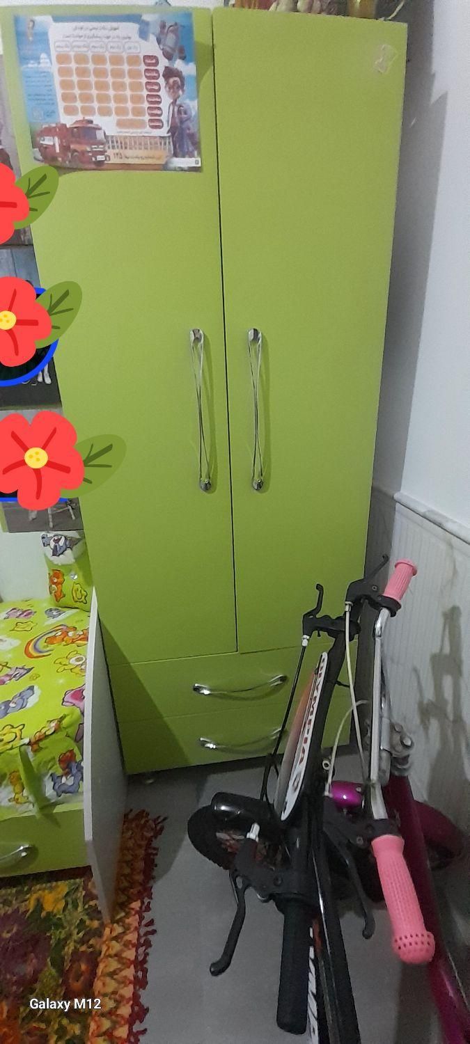 سرویس چوبی کودک|تخت و سرویس خواب|اصفهان, سرشبادران|دیوار