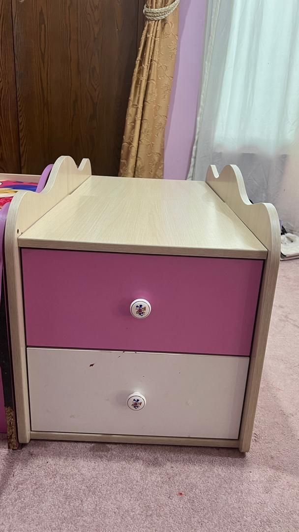 تخت وکمد نوجوانی دخترانه|تخت و سرویس خواب|جهرم, |دیوار