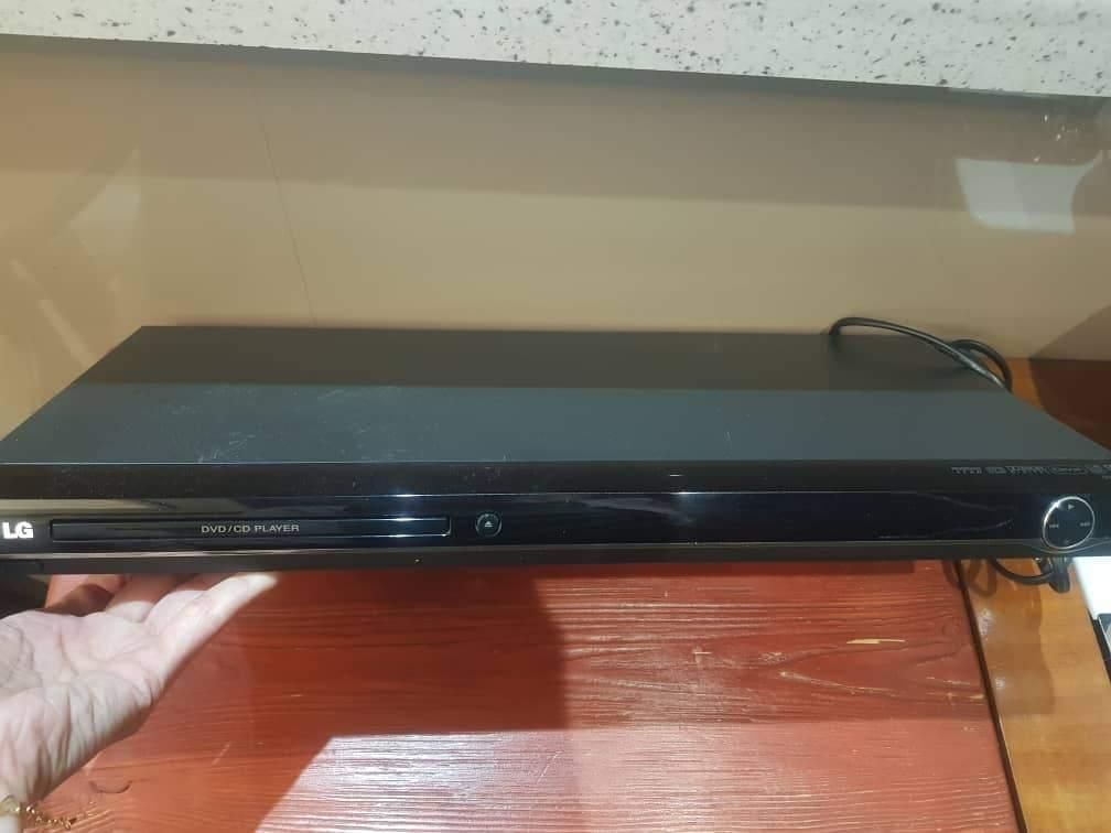 دی وی دی پلیر ال جی اصل کنترل دار|پخشکننده DVD و ویدیو|تهران, درختی|دیوار