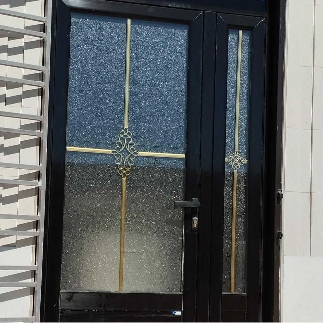 شیشه بری مجتبی|خدمات پیشه و مهارت|شهرکرد, |دیوار