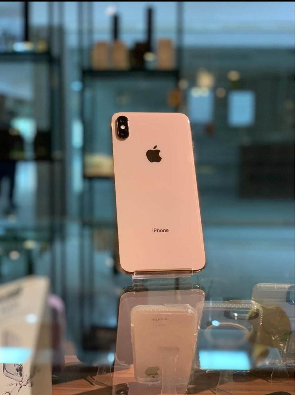 آیفون xs با حافظهٔ ۲۵۶ گیگ فقط با یک کارت شناسایی|موبایل|تهران, سعادت‌آباد|دیوار
