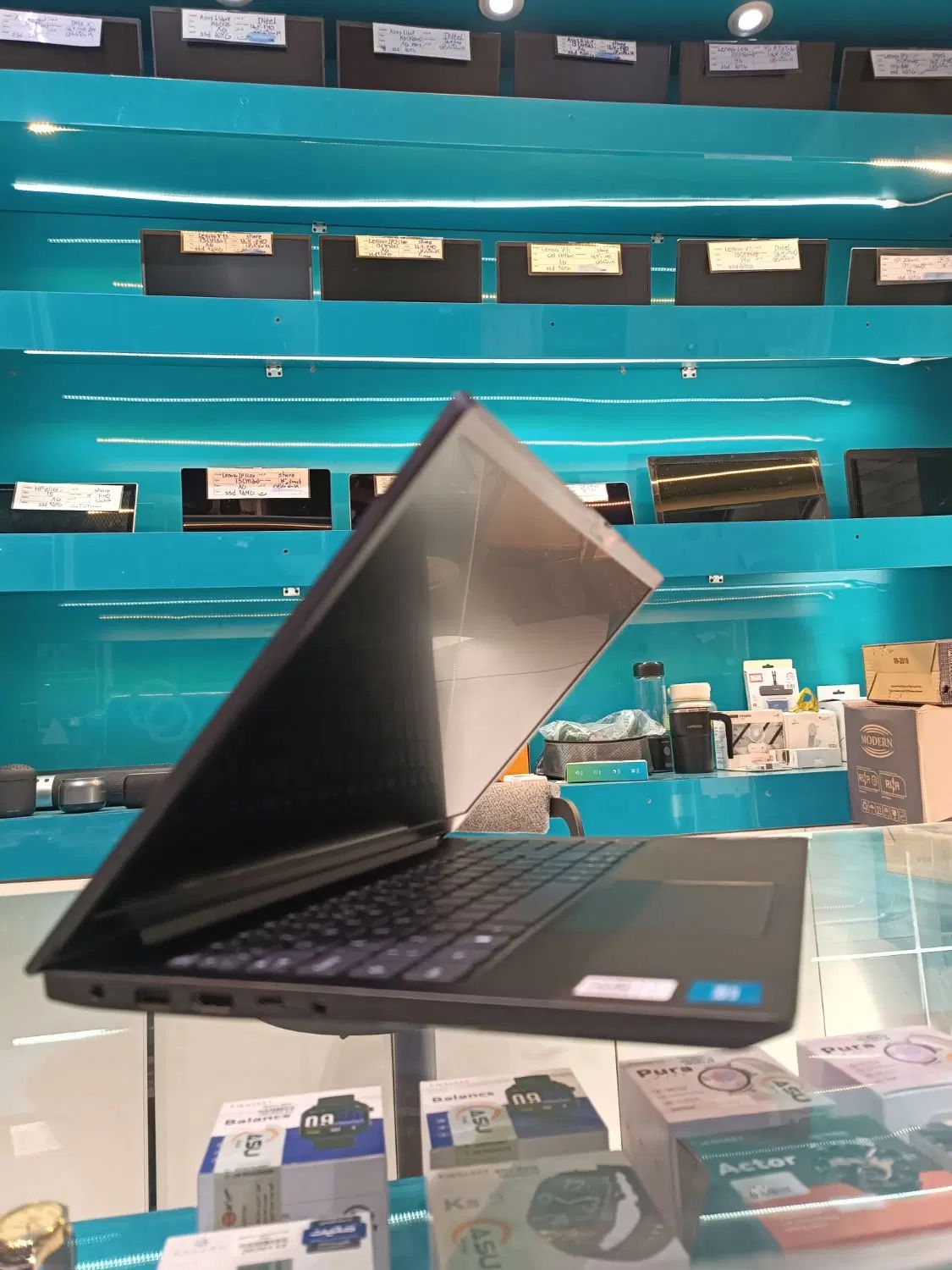 Lenovo  دانشجویی (نقد/اقساط)|رایانه همراه|مشهد, رضاشهر|دیوار