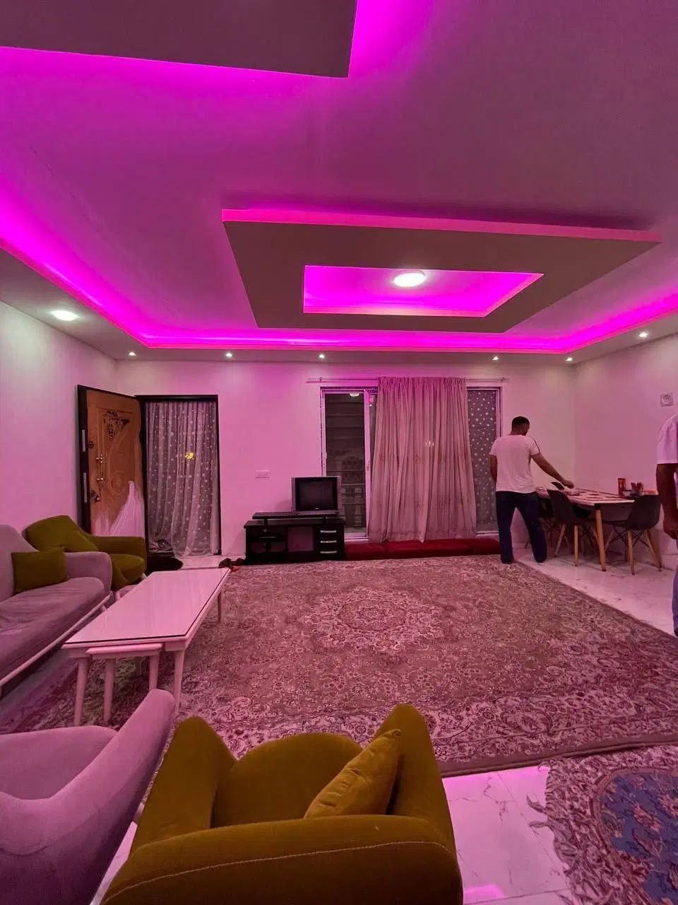 ویلا فلت نما انگلیسی150متری/سندار/مبله/ویوجنگل|فروش خانه و ویلا|رشت, دیلمان|دیوار
