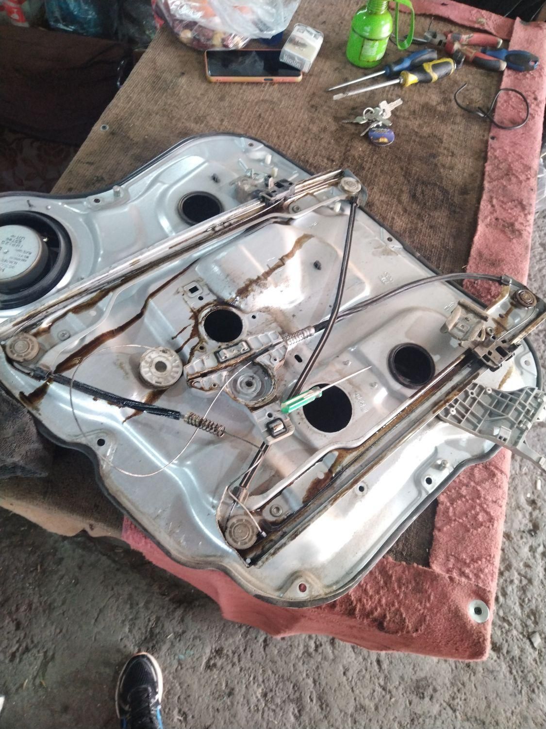 نصب شیشه اتومبیل، تعمیرات قفل بالابر آینه|خدمات موتور و ماشین|قزوین, |دیوار