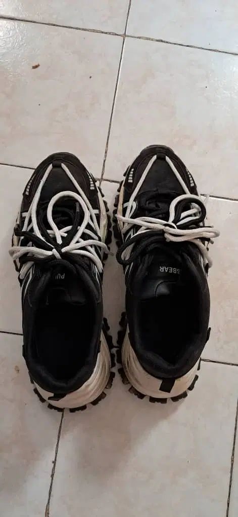 کفش خارجی PULL&BEAR سایز 39|کیف، کفش، کمربند|تهران, امام حسین|دیوار