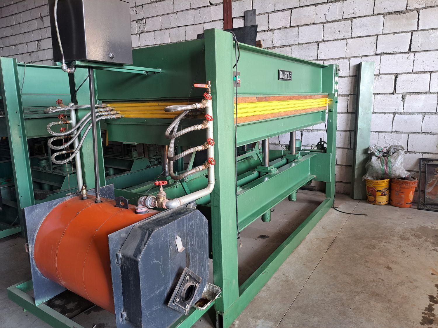 پرس گرم درب نجاری بروکلر آلمان|ماشینآلات صنعتی|شیراز, ارم|دیوار