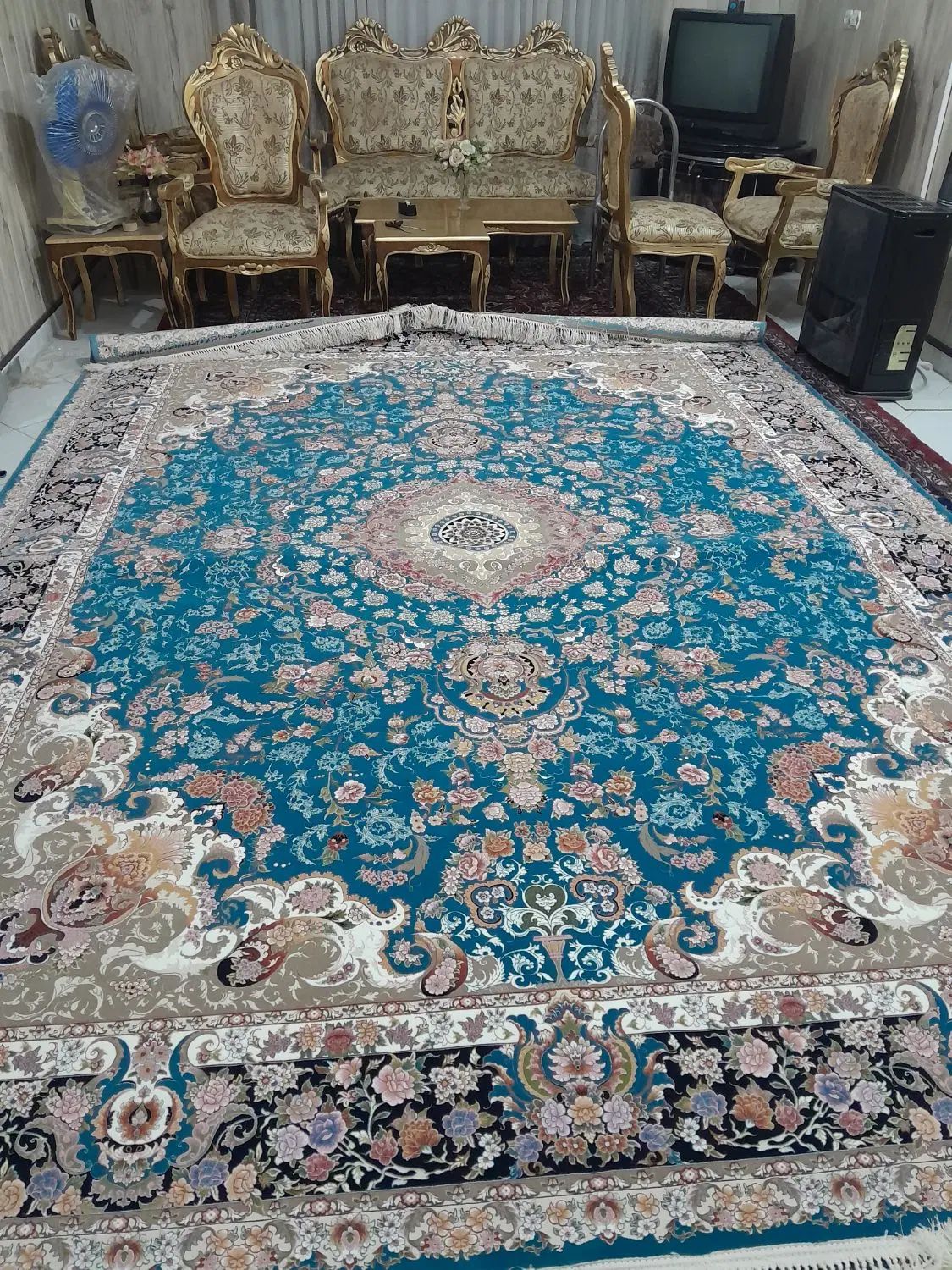 فرش۱۲۰۰شانه‌مبلغ۲۰میلیون‌وفرشهای۱۰۰۰شانه۱۶میلیون|فرش|مشهد, هنرور|دیوار
