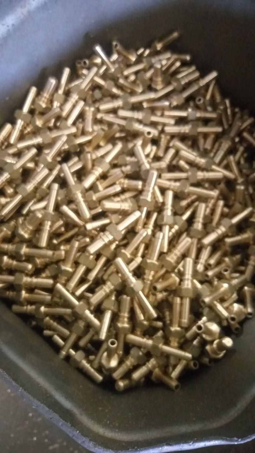 کارگر خانم جهت دلر کاری (سری تراشی)|استخدام صنعتی، فنی، مهندسی|تهران, قیام‌دشت|دیوار