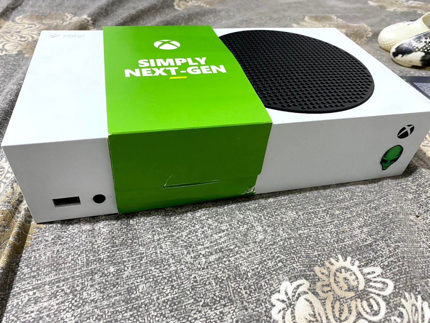 Xbox series s|کنسول، بازی ویدئویی و آنلاین|تهران, یافت‌آباد|دیوار