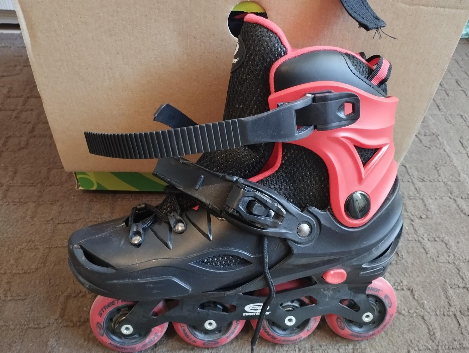 اسکیت نو با تمام تجهیزات و کارتون|دوچرخه، اسکیت، اسکوتر|شاهین‌شهر, شهرک پردیس|دیوار