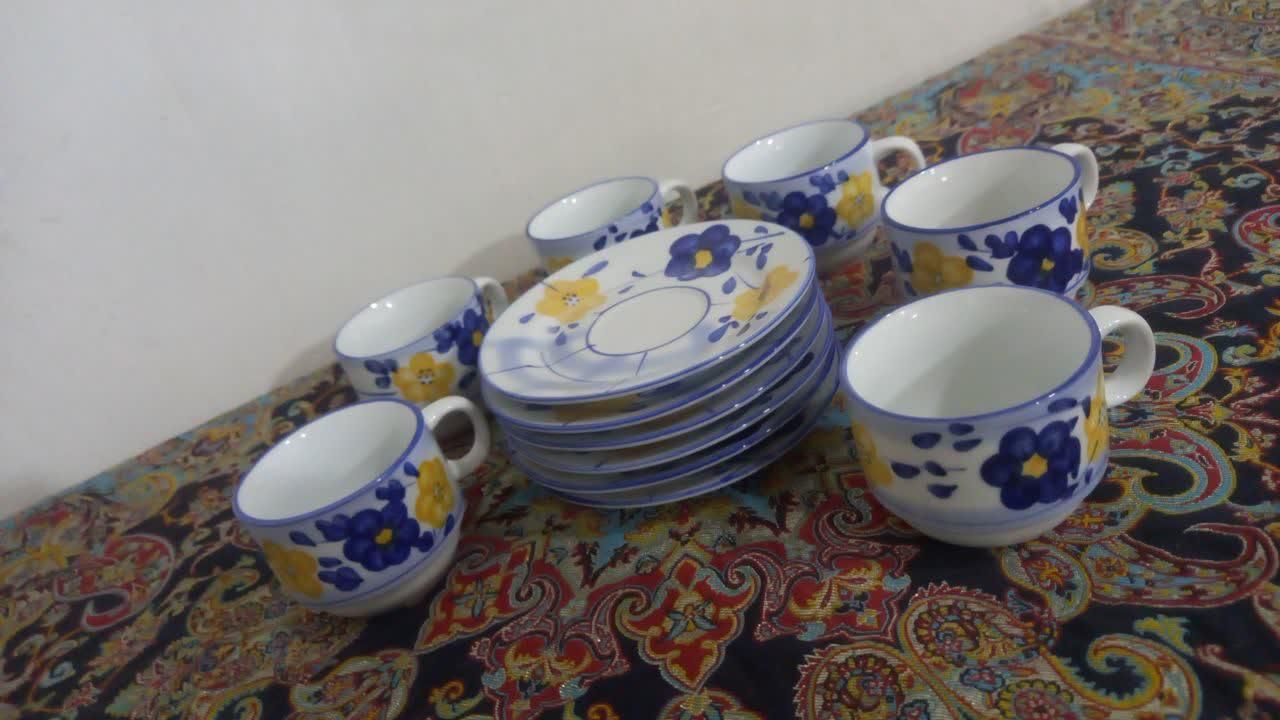 سرویس ۱۸ پارچه گل پنبه ای|ظروف سرو و پذیرایی|رشت, آب آسیاب|دیوار