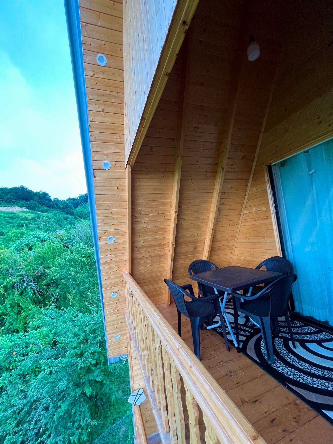 کلبه دوقلوها|اجارهٔ کوتاهمدت ویلا و باغ|بابل, |دیوار