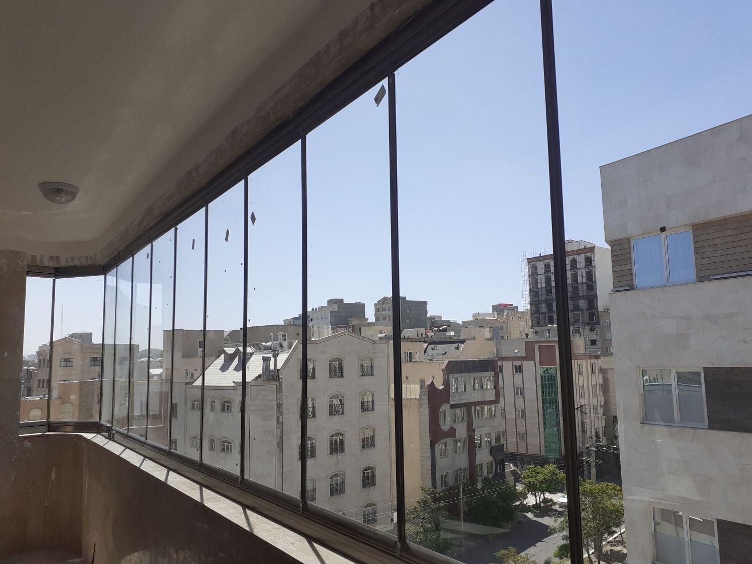 تولیدونصب بالکن شیشه ای|خدمات پیشه و مهارت|تبریز, |دیوار