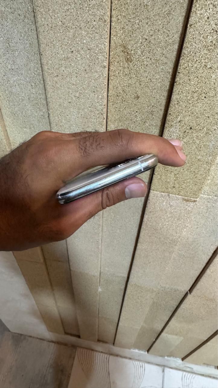 اپل iPhone 11 Pro با حافظهٔ ۲۵۶ گیگابایت|موبایل|تبریز, |دیوار