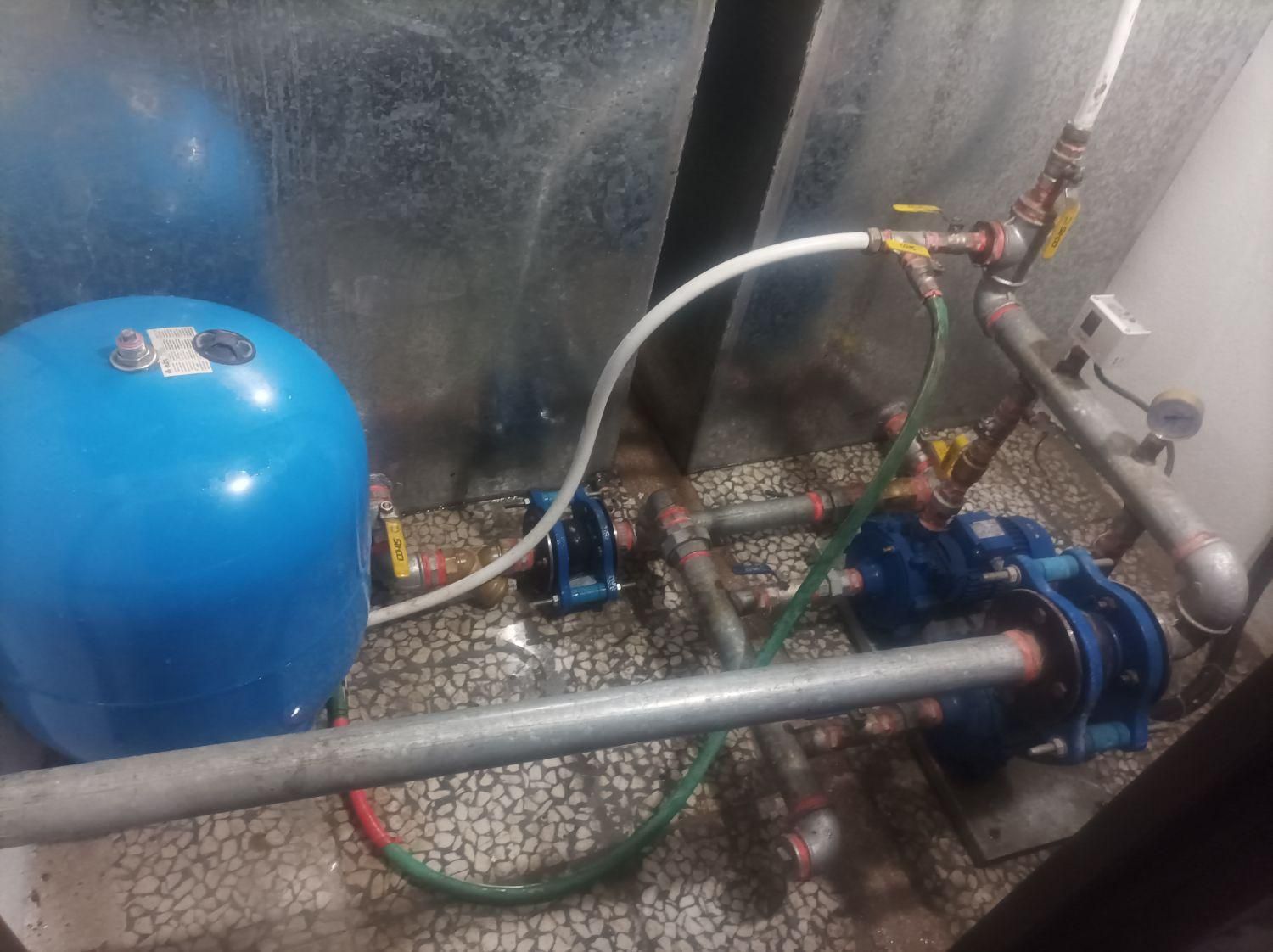 برقکار برق کار صدرا پمپ آب،بالابر، اتصالی ۳فاز|خدمات پیشه و مهارت|صدرا-فارس, فاز ۱|دیوار