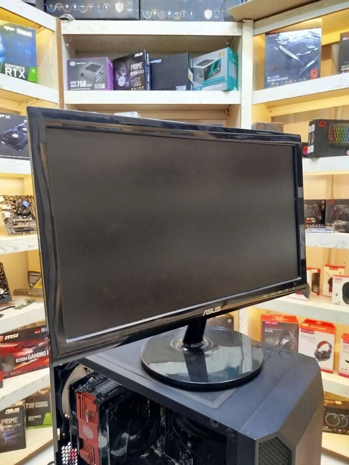 مانیتور 19 اینچ ASUS در حد|قطعات و لوازم جانبی رایانه|مشهد, ارشاد|دیوار