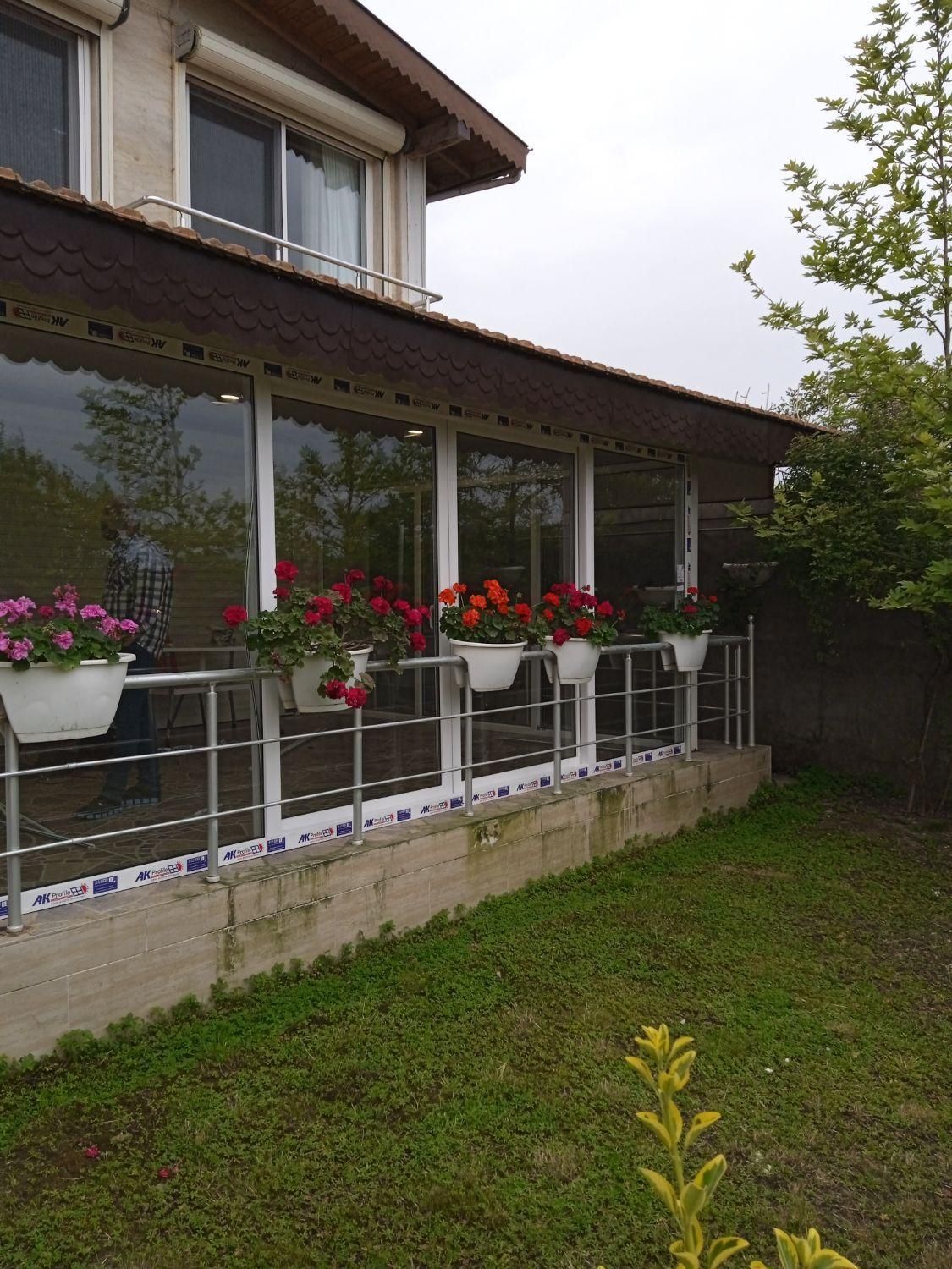 تولید درب و پنجره دوجداره و توری پلیسه|خدمات پیشه و مهارت|بندر انزلی, آذربایجان|دیوار