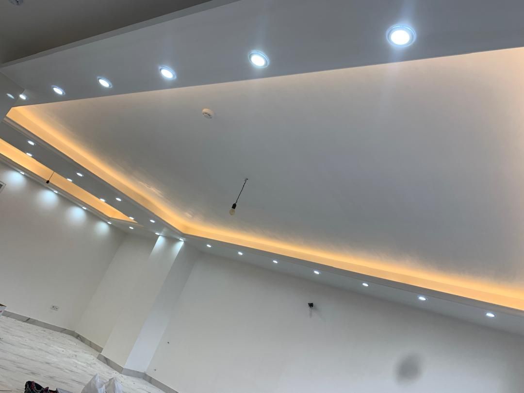 سیم کش سیم کشی برقکار برق کار لاین نوری هالوژن|خدمات پیشه و مهارت|تبریز, |دیوار