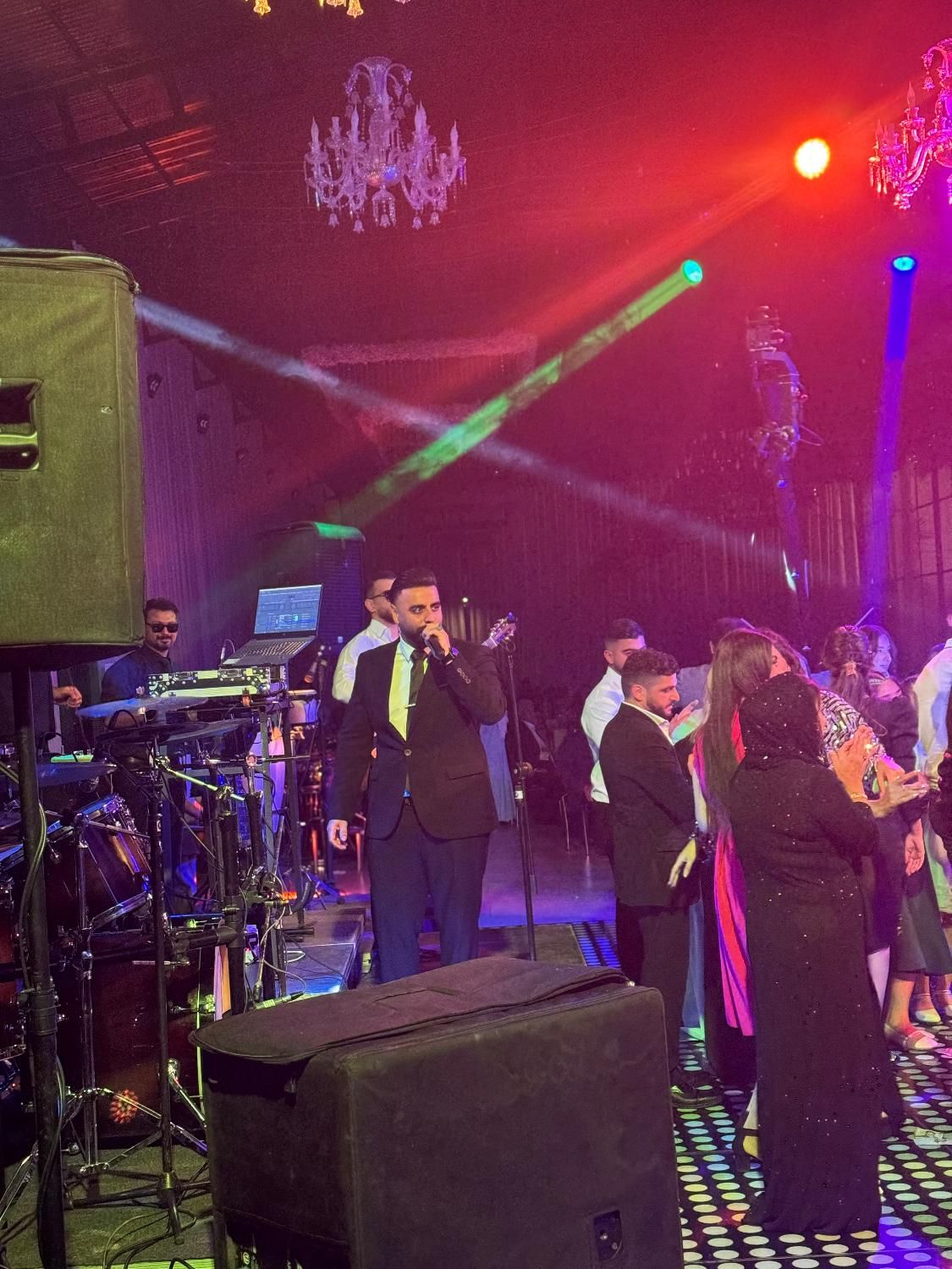 بند موزیک (دیجی فرلایت) متخصص جشنهای عروسی تولد..|خدمات پذیرایی، مراسم|قائم‌شهر, |دیوار