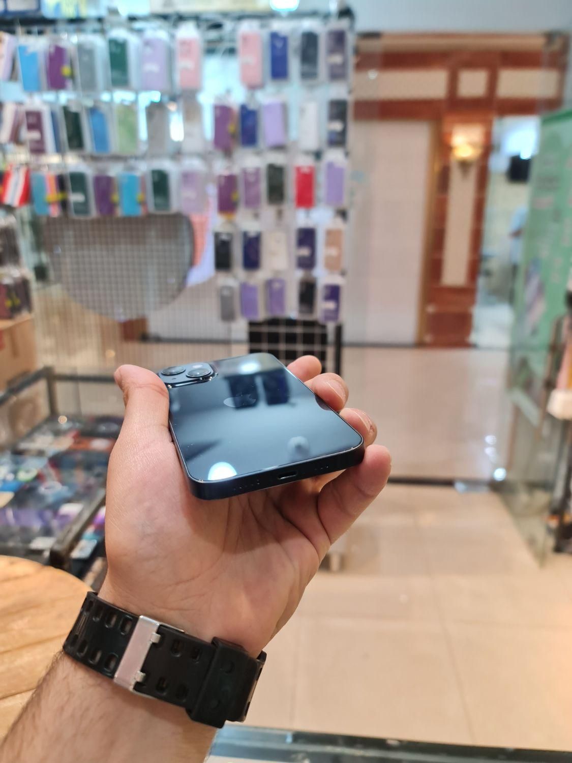 اپل iPhone 13 با حافظهٔ ۱۲۸ گیگابایت|موبایل|قزوین, |دیوار