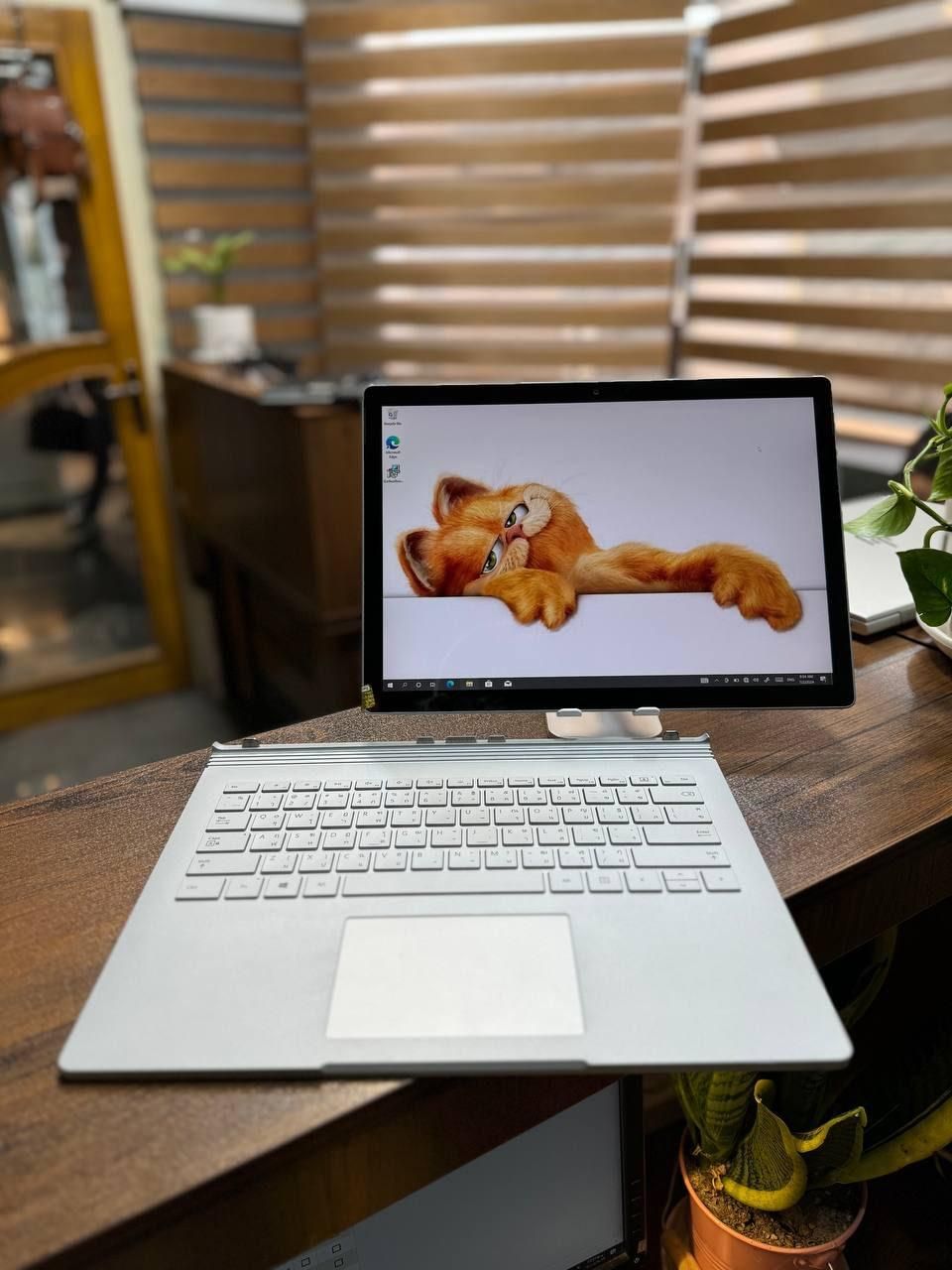 Surface book 2 گرید A++ تضمینی|رایانه همراه|تهران, میدان ولیعصر|دیوار