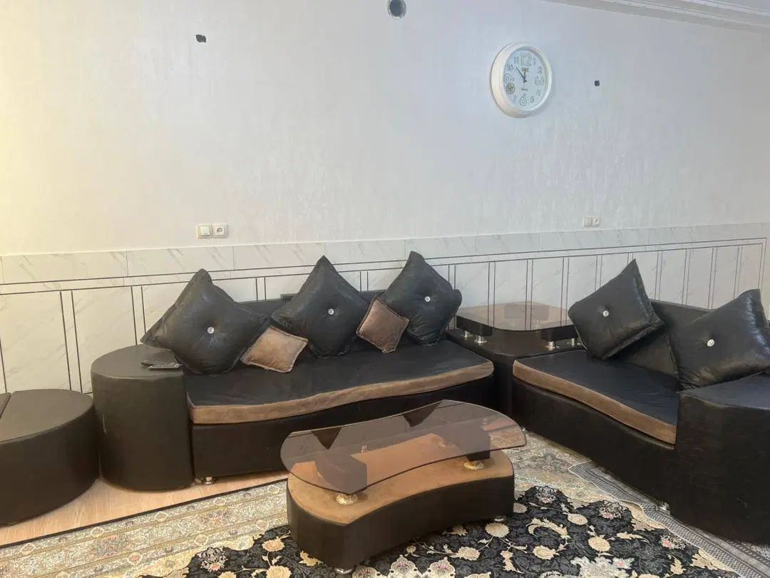 مبل ۱۰ نفره دو رو چرم و مخمل|مبلمان خانگی و میز عسلی|اصفهان, رسالت|دیوار