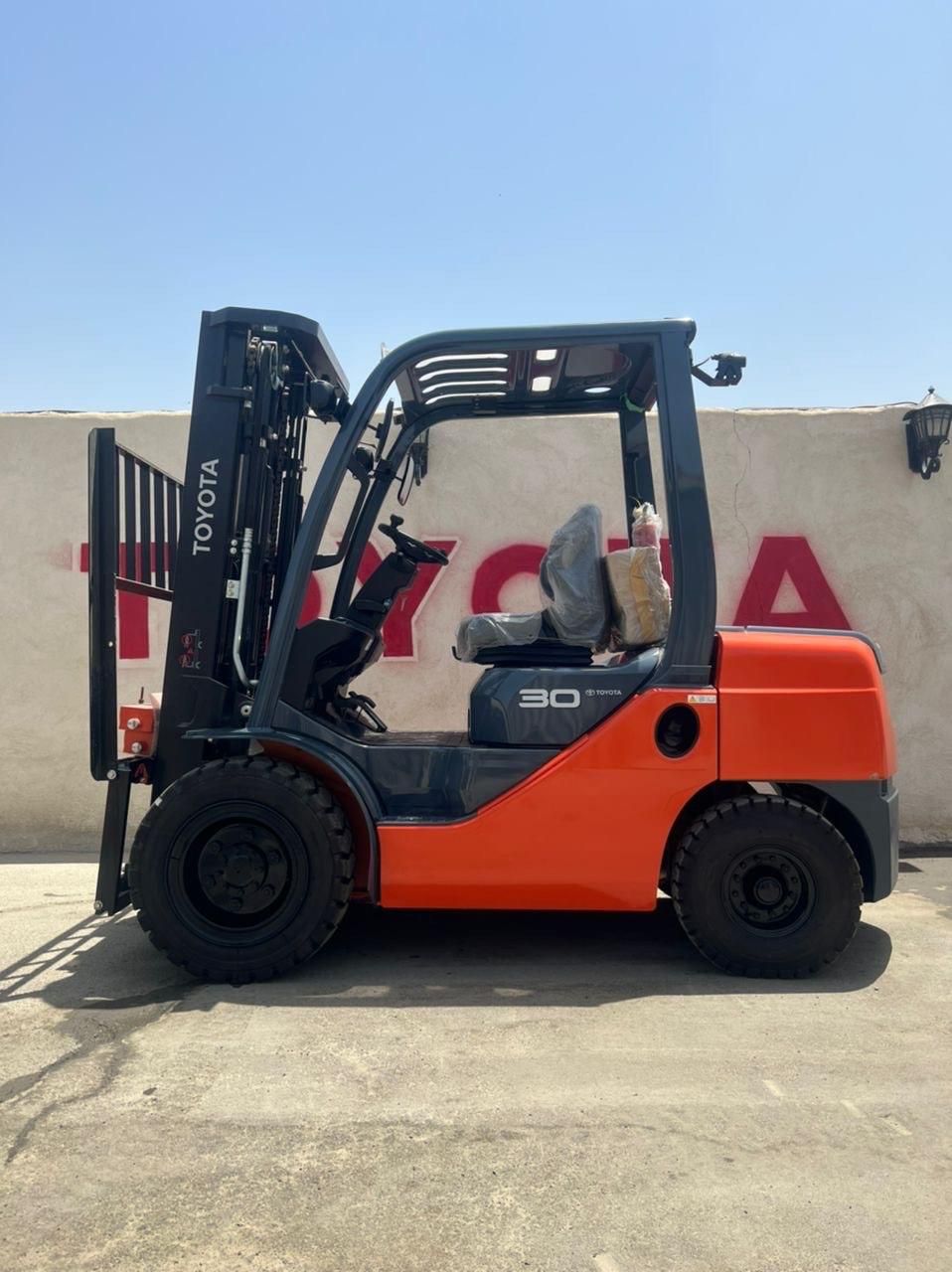 لیفتراک 3ToN TOYOTA مدل ۲۰۲۲ دیزل صفر خشک|خودرو سنگین|تهران, بروجردی|دیوار