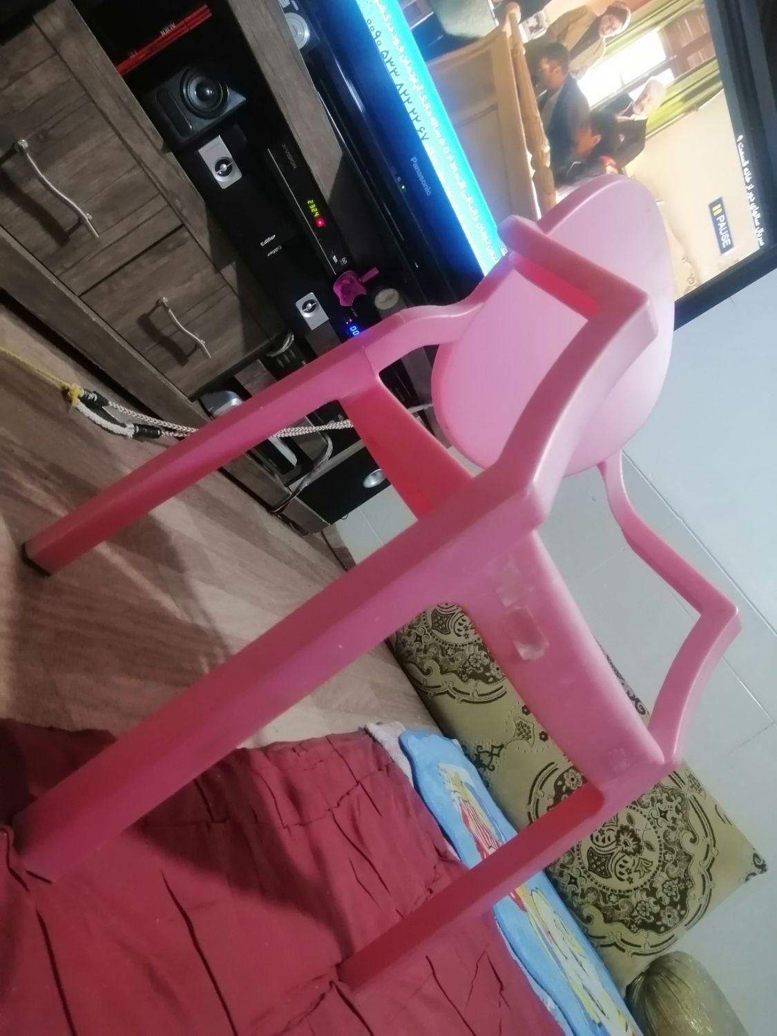 وان صن دلی|صندلی و نیمکت|صدرا-فارس, فاز ۲|دیوار