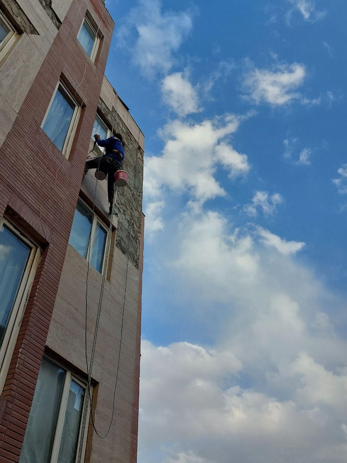 پیچ روپلاک بدونه نیاز به داربست|خدمات پیشه و مهارت|سبزوار, امیر کبیر|دیوار