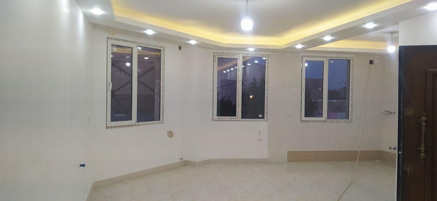 ناصراباد فروش آپارتمان ۹۰ متری ۱ خواب ناصر اباد|فروش آپارتمان|قزوین, |دیوار