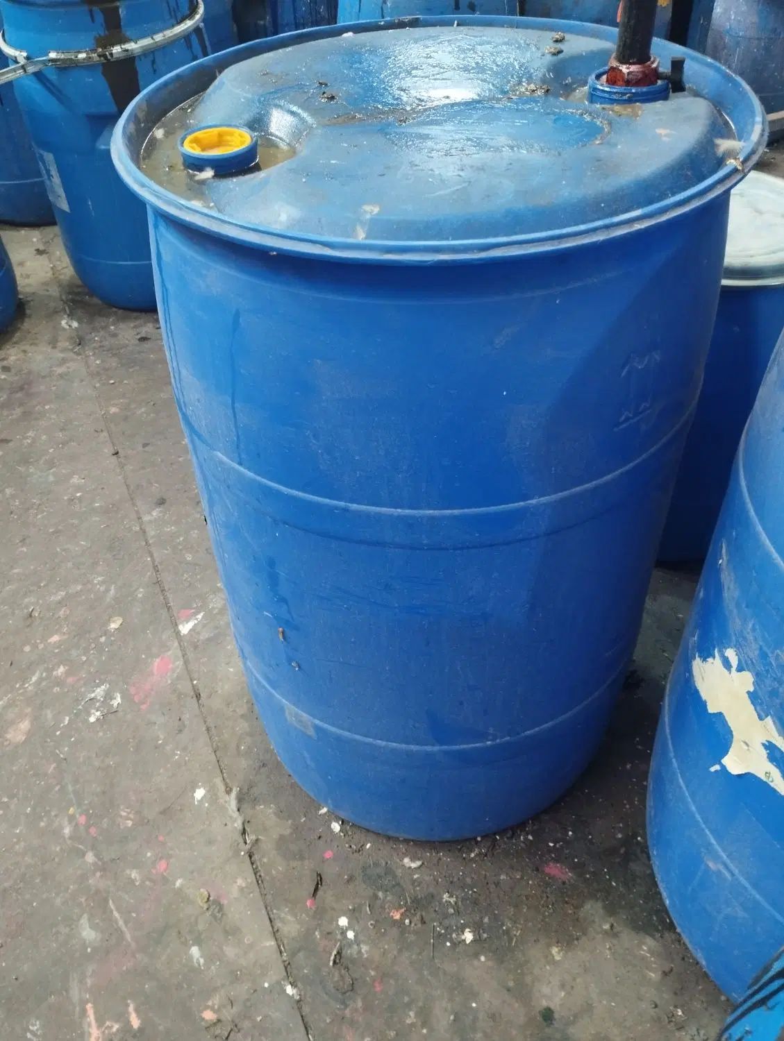 گالون های ۲۲۰ و ۱۲۰ لیتری و ۶۰ لیتری موجود است|ظروف نگهدارنده، پلاستیکی، یک‌بارمصرف|هشتگرد, فاز ۷ مهستان|دیوار