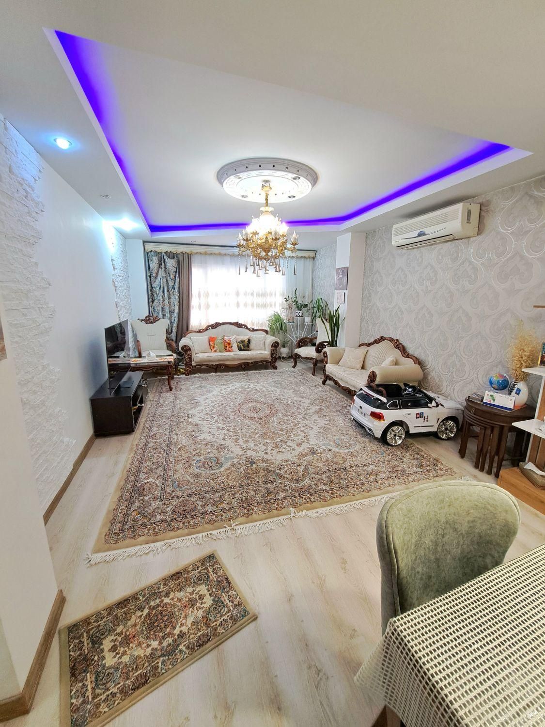 آپارتمان۸۴متری/سنددار/روبه آفتاب/آذر شرقی گلشهر|فروش آپارتمان|کرج, گلشهر|دیوار