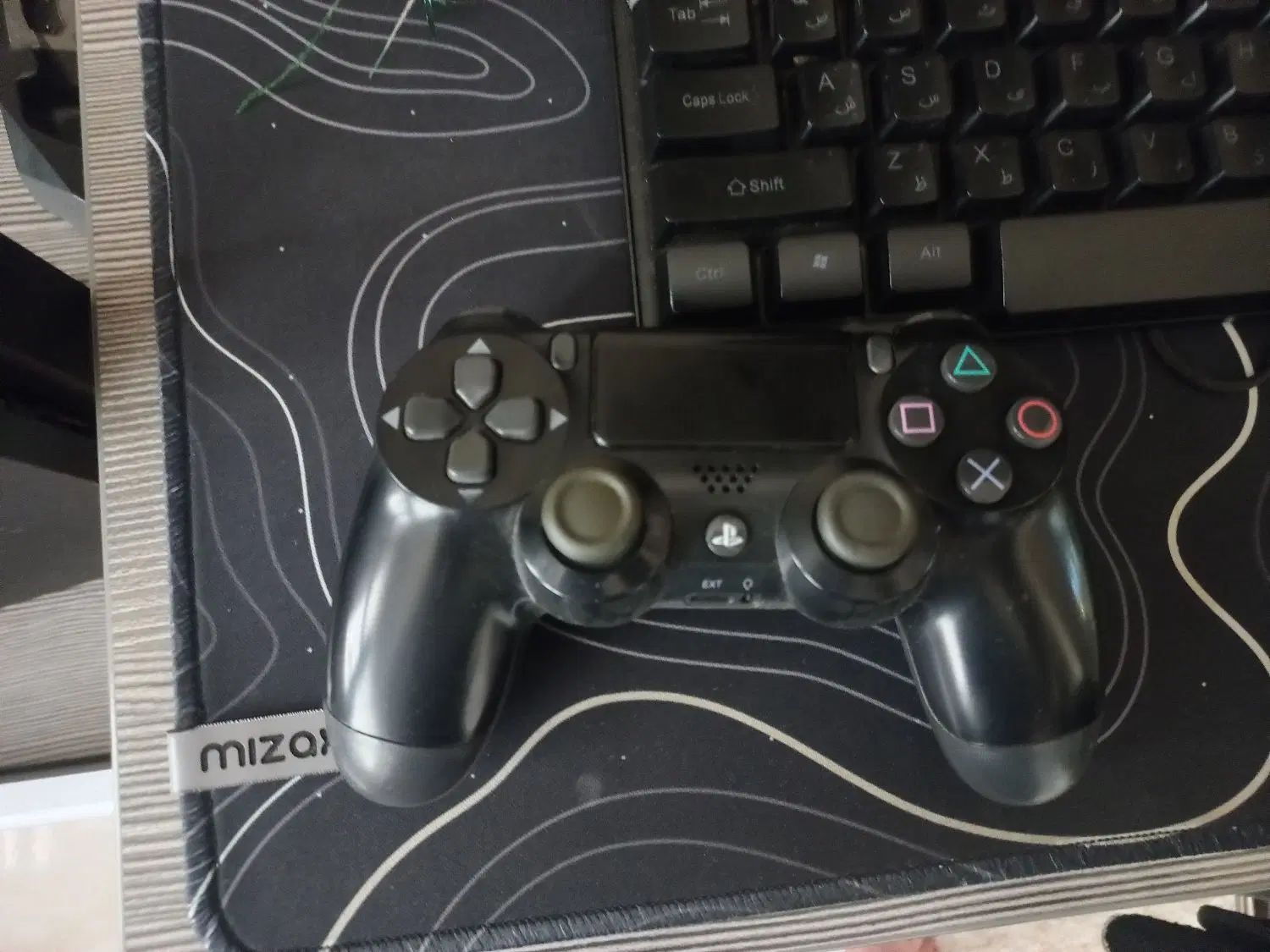 کنسول بازی ps4۱ یک ترابایت ۲ دسته|کنسول، بازی ویدئویی و آنلاین|تهران, شهرک ولیعصر شمالی|دیوار