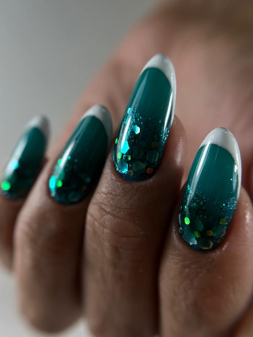 ناخن.ارایشگر.اموزشگاه.اموزش حرفه ای|خدمات آرایشگری و زیبایی|گلبهار, شهر جدید گلبهار|دیوار