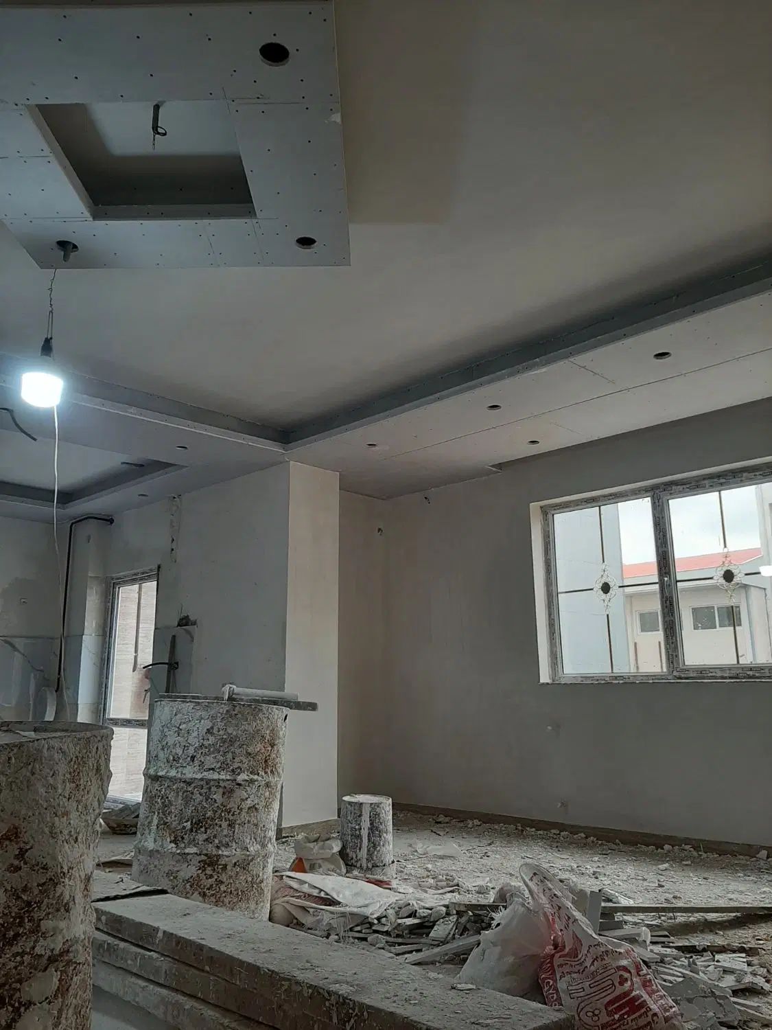 نیازمند کارگر گچکار|استخدام معماری، عمران و ساختمانی|رشت, حومه رشت|دیوار