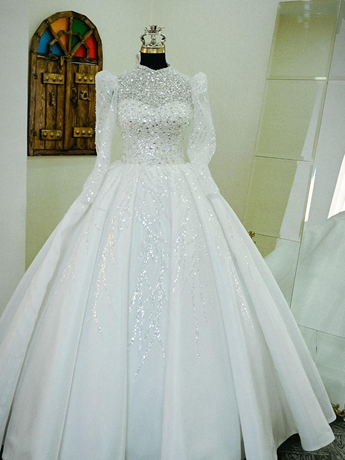 لباس عروس و نامزدی|لباس|کرج, کوی زنبق|دیوار