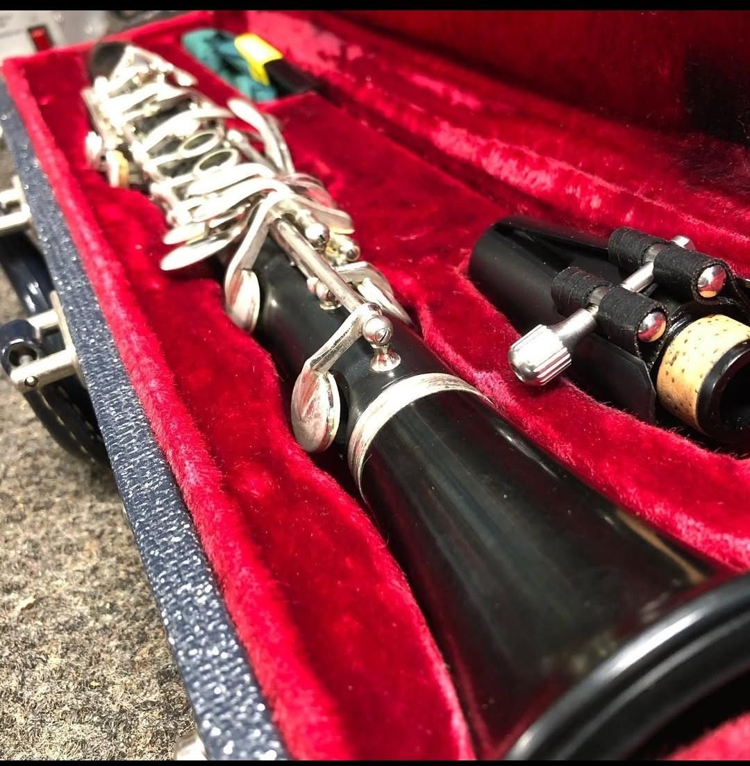 کلارینت فلوت|سازهای بادی|شیراز, منطقه هوایی شهید دوران|دیوار