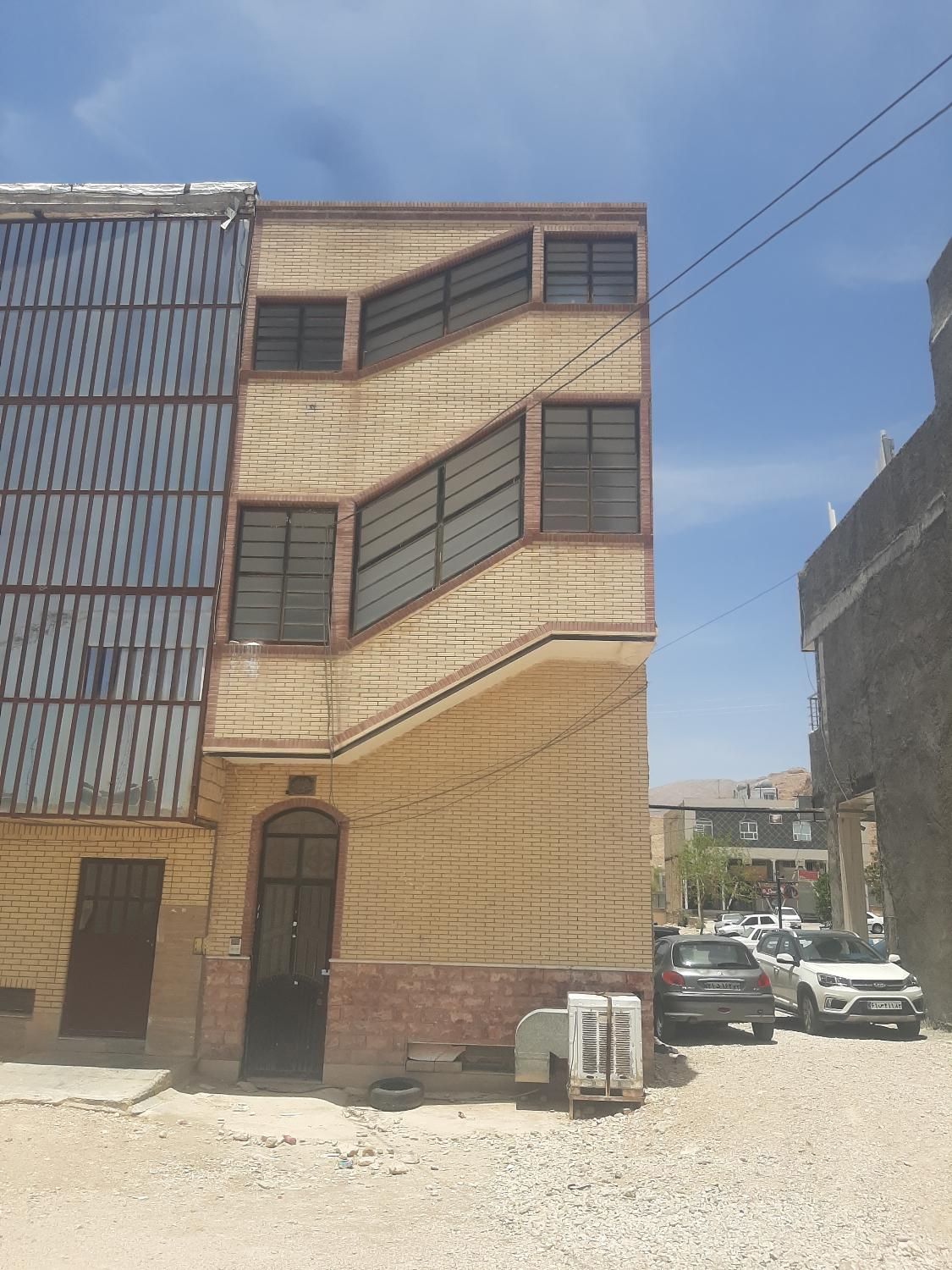 واحد تجاری مسکونی|فروش آپارتمان|داراب, |دیوار