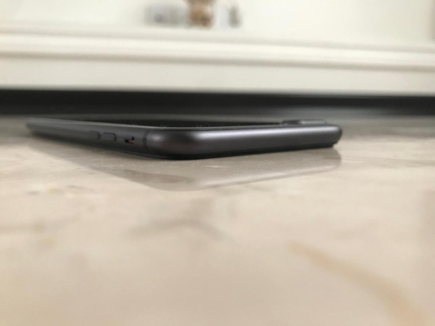 اپل IPhone 8 Plus 64GB|موبایل|تهران, دریاچه شهدای خلیج فارس|دیوار
