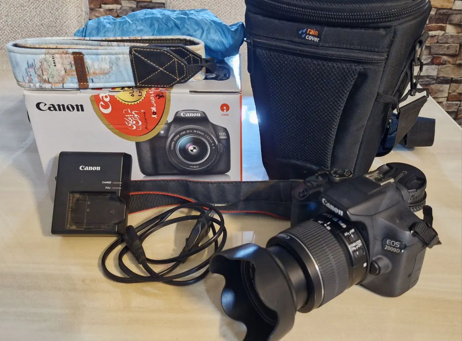دوربین Canon 2000D|دوربین عکاسی و فیلم‌برداری|کرج, فاز ۳ گوهردشت|دیوار