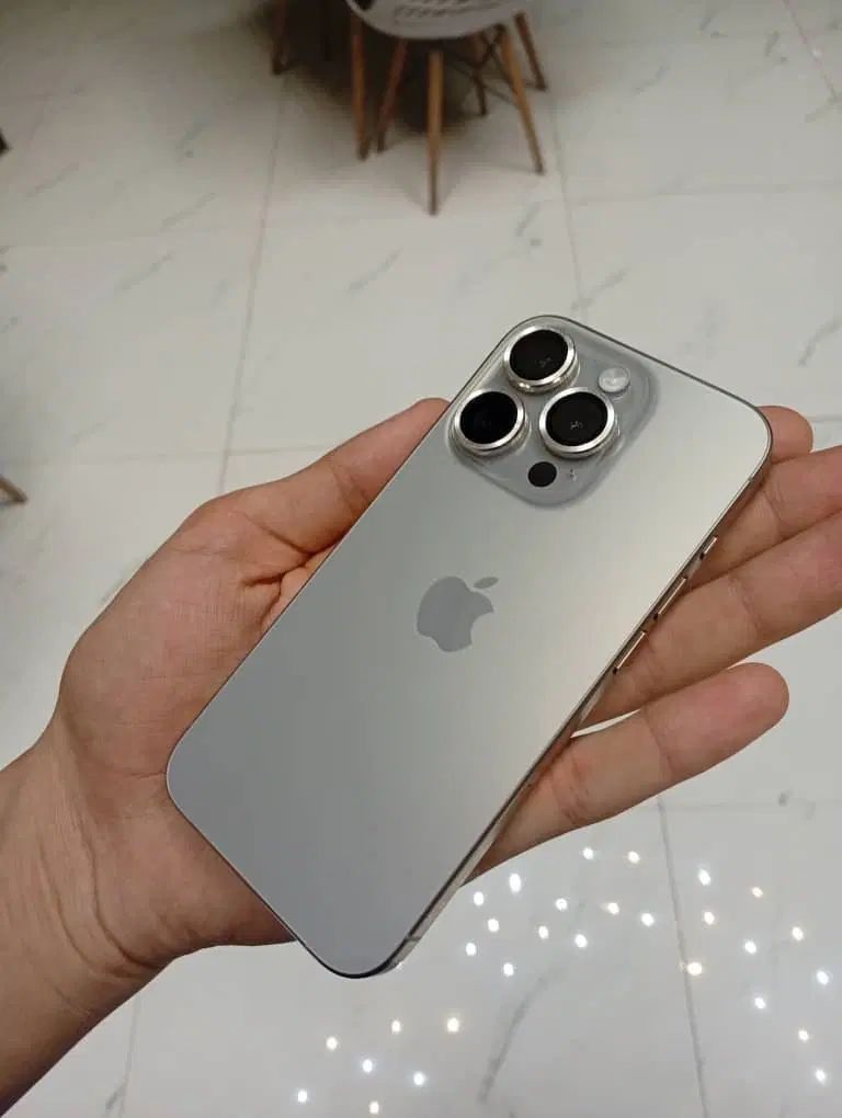 Iphone 15 pro تمیز|موبایل|اصفهان, پرتمان|دیوار
